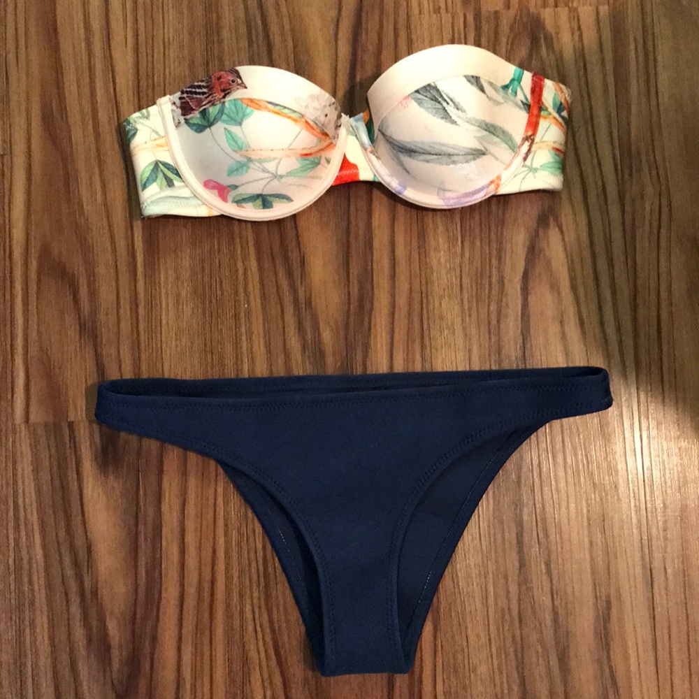 Triangl swim suit small top medium bottom